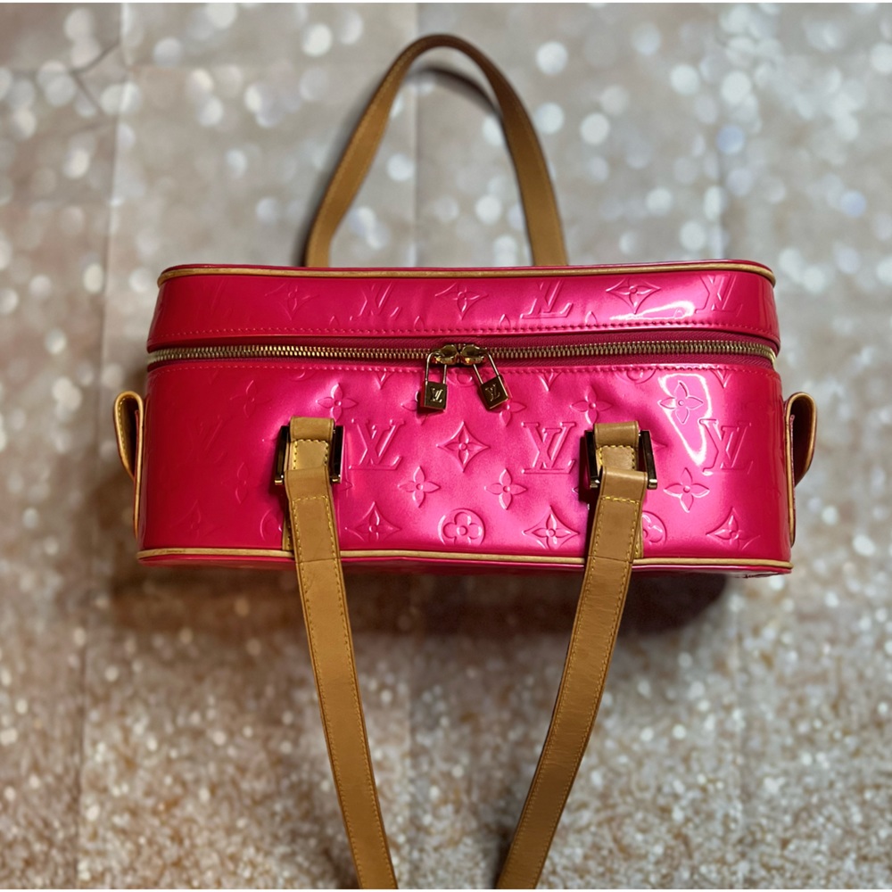LV rare Hot Pink color Like new Condition